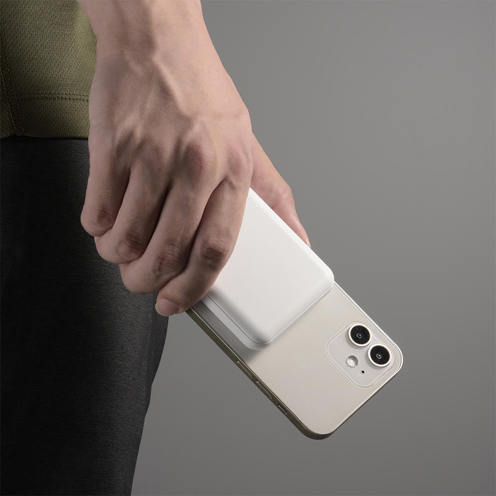 マグネットモバイルバッテリー(MagSafe対応/マグネット式ワイヤレス充電/iPhone、Android用/ホワイト)_05-1197_SMP-JV651_OHM(オーム電機)