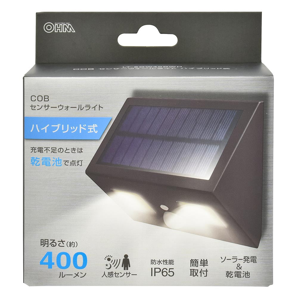 センサーウォールライト(人感/400lm/ソーラー発電+乾電池/単3形×3本使用/昼光色/保護等級IP65/ブラック)_06-5202_LT-SOW40DWH_OHM(オーム電機)