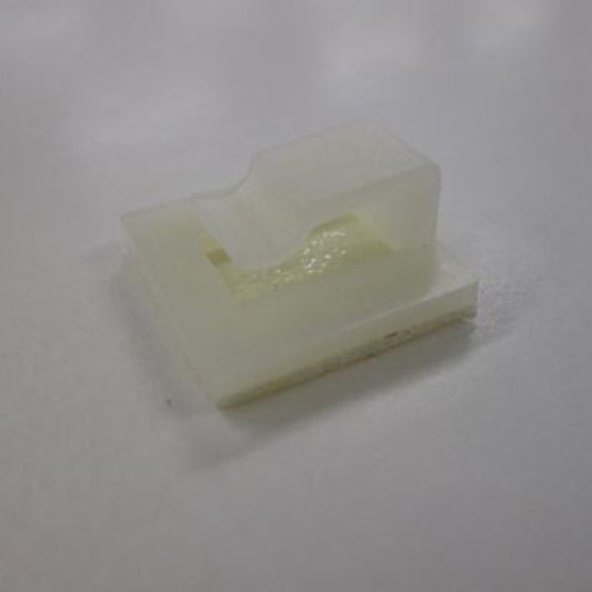 ケーブルホルダー 中 ホワイト_FCB2W_YAZAWA(ヤザワコーポレーション)