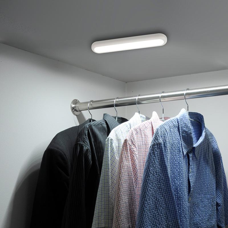 LEDナイトライト(200lm/単3形×6本使用/2段階調光/昼白色/ホワイト)_06-4105_NIT-BLA6P300-WN_OHM(オーム電機)