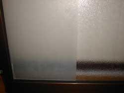 KG-107_防犯フィルム 300×420mm(2枚入):凸凹ガラス対応_プロテクション