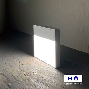 LEDセンサー付ライト 乾電池式 フラット人感センサー PM-LF005PIR(W)_ELPA(エルパ・朝日電器)
