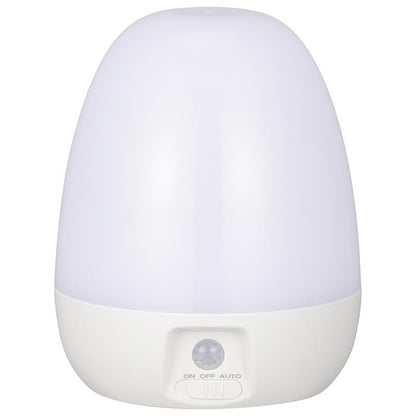 LEDナイトライト（明暗・人感センサー式/単3形×3本使用/80lm/昼白色/ホワイト）_06-0141_NIT-BLA6JE-WN_OHM（オーム電機）