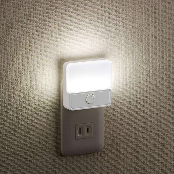 LEDナイトライト 薄型（スイッチ式/45 lm/昼白色/ホワイト）_06-0146_NIT-ALA6PSQ-WN_OHM（オーム電機）
